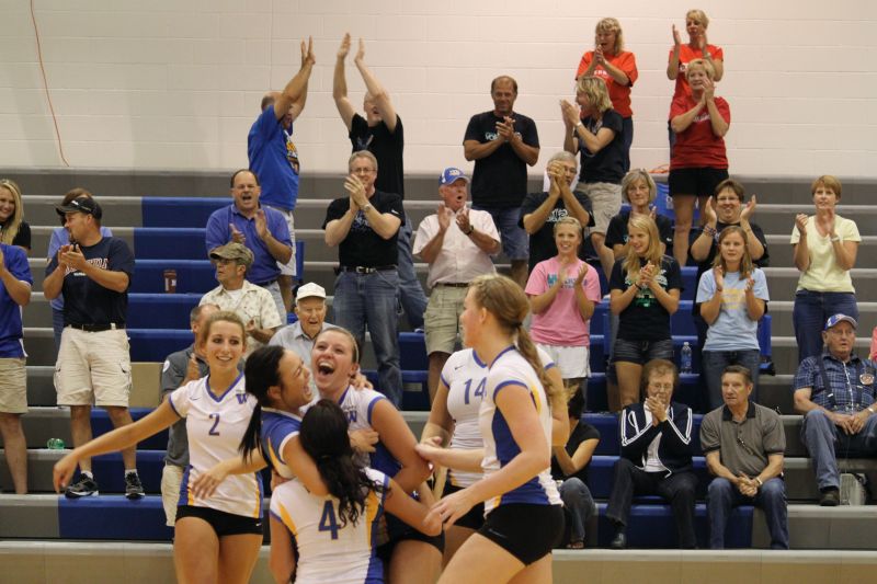Wahoo Public Schools Warrior Volleyball Ends 2011 Season with 2111 Record